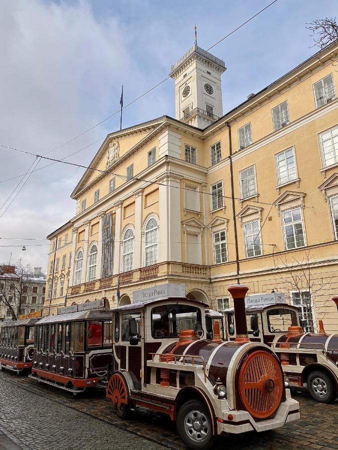 Apartments On Rynok Square Lviv Eksteriør bilde